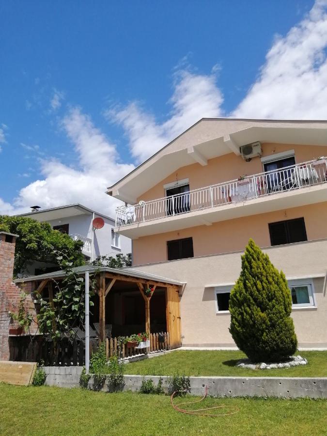 Ninic Family Apartments Tivat Exterior photo